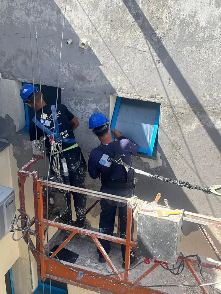 Acabamento de pintura em projeto recente
